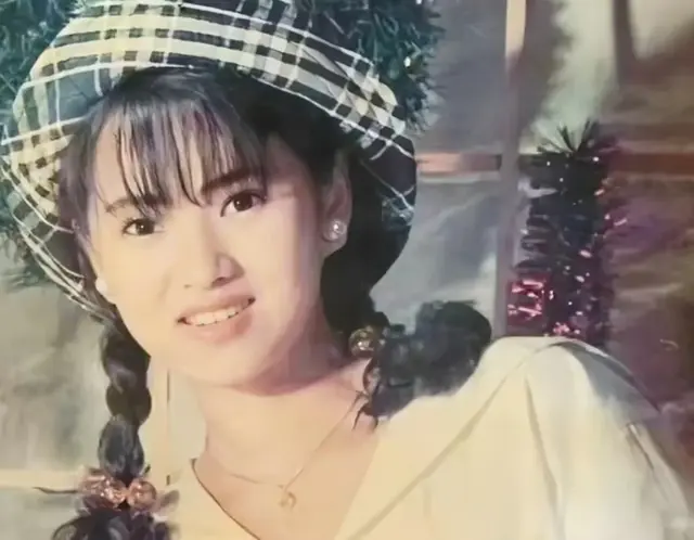 57岁活成27岁，伊能静两段婚姻对比照：女人的脸，是婚姻的照妖镜