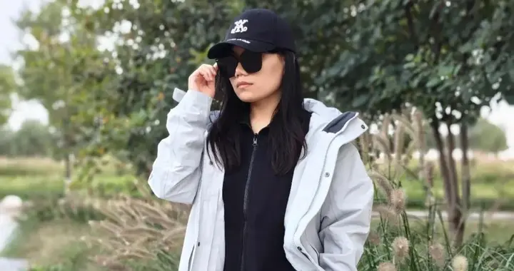 硬核七防面料，GaKior冲锋衣测评：始祖鸟最强平替的实力证明！