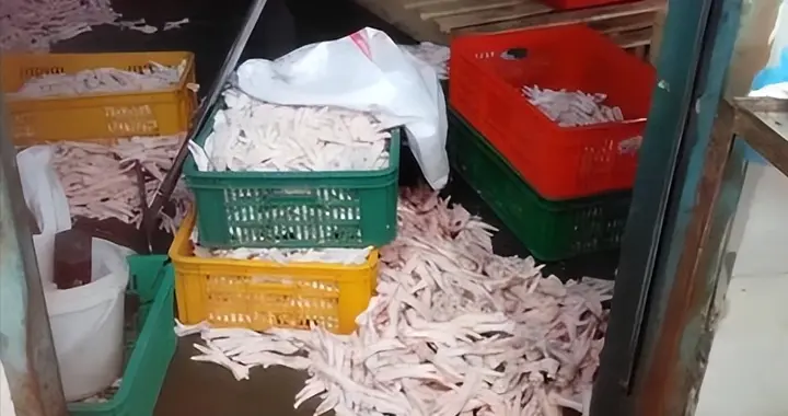 3·15晚会曝光黑幕，从网红鸡爪到AI投毒，行业乱象何时能清零？