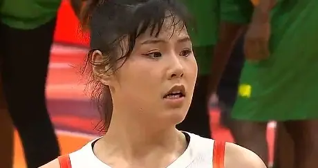 开门红！中国女篮81-68马里，李月汝21+11，连续3个2+1打懵对手