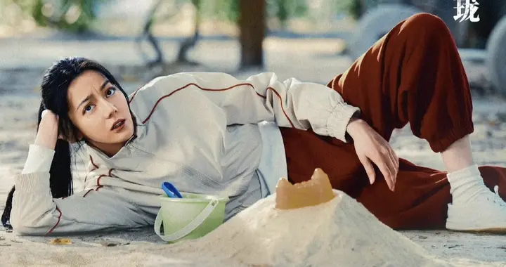 迪丽热巴《功夫女足》票房破2亿！巴粉的消费力 这次真的"鲨疯了"
