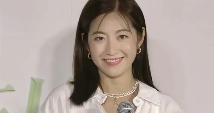 陈自瑶独自更换马桶盖，“靠自己”发言引猜测，曾屡次传出婚变