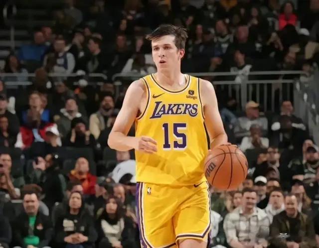 冲击7连胜！湖人VS鹈鹕伤病报告出炉，东詹不休，里弗斯有望复出