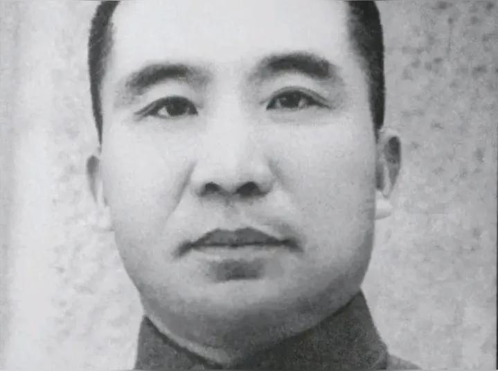 如果你用王耀武的视角打开抗战时期的历史，你就会明白，为什么坊间会流传...