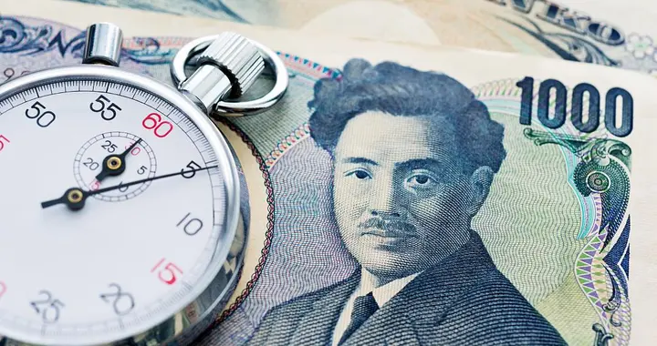 日元走在危机边缘