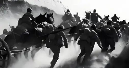 为何薛岳的“不败阵法”，挡不住粟裕的“流动铁拳”呢？