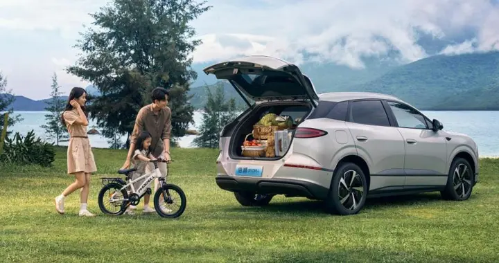 比亚迪海狮06十万辆下线，刷新全品类最快达成十万辆纪录