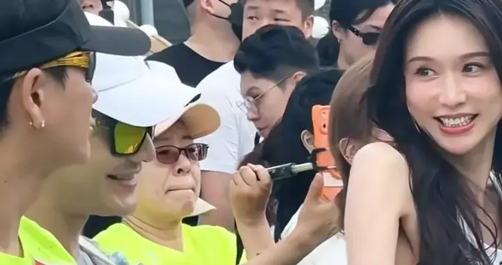 林志玲紧张到腹式呼吸，黄晓明暖心牵手安慰，太甜了！