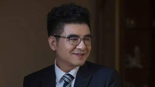 冷傲剑观星象：陈光标的高调慈善，本质是巨