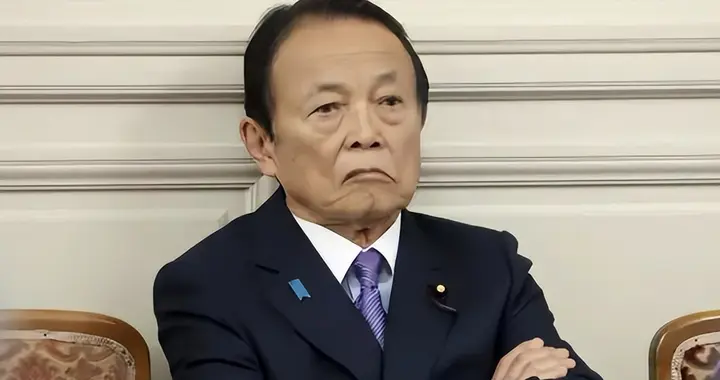 麻生太郎塌房，高市元气大伤，这一刻，放虎归山的林芳正等了很久