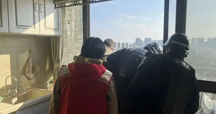 同一楼内5户人家离奇失火！“元凶”竟是......