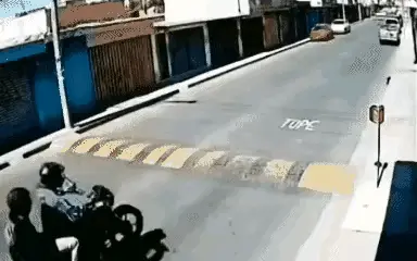 走进生活点点滴滴：减速带就是让你减速的