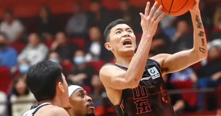 99:86，广东内线真空，奇兵许梦君5记3分，拯救山东男篮！