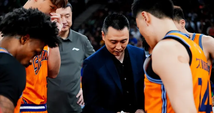 CBA争冠悬念拉满！上海领跑，广厦能否守住卫冕荣耀？