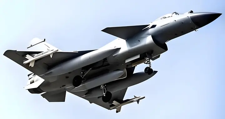 成飞官宣封神！歼10CE零战损击落7架战机