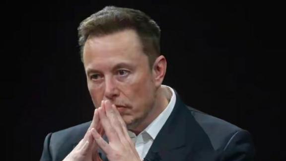 映真：马斯克终于累了，他明确表示：要找一