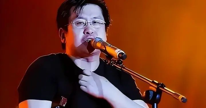 郑智化机场风波后续，两度致歉仍遭网暴，无奈清空微博退网