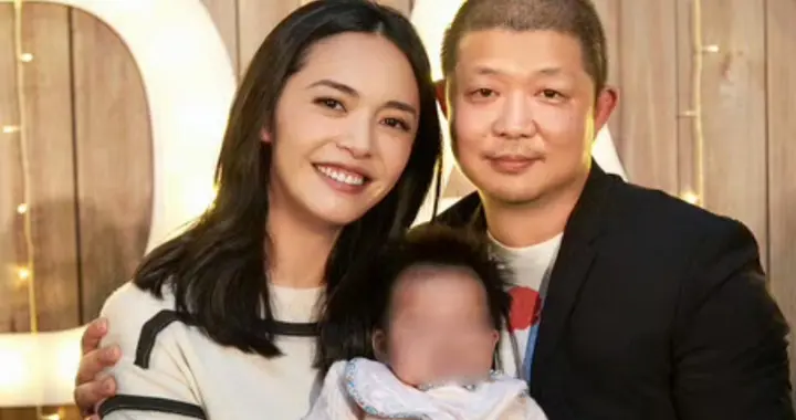 46岁姚晨官宣离婚，与第二任老公曹郁分手，儿子女儿一起抚养