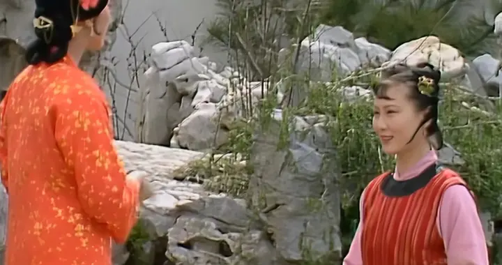 红楼滴翠亭事件，到底写了多少大观园的风流韵事？