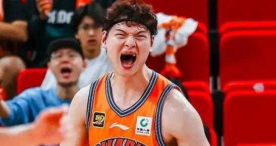 上海28分大胜山东强势晋级！全场诞生2个不可思议和3个不争事实