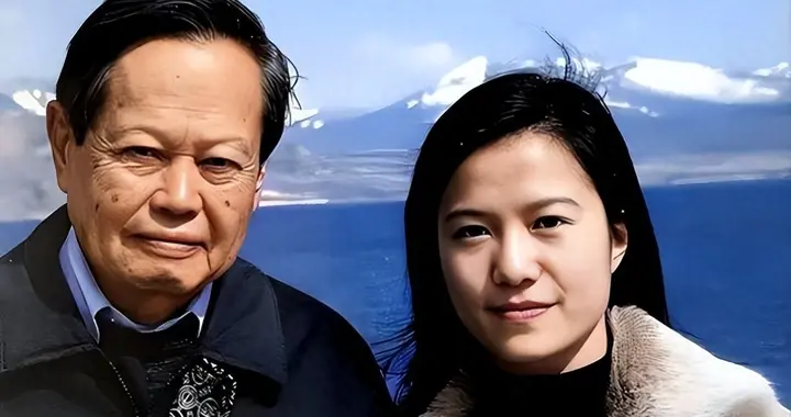 卷巨额遗产出逃英国，给杨振宁戴绿帽子，翁帆身上的谣言有多离谱