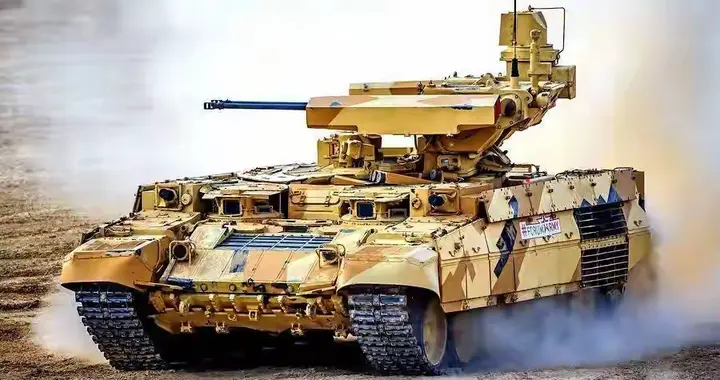 朝鲜天马-2坦克秀“硬汉”科技，主动防护成战场新看点