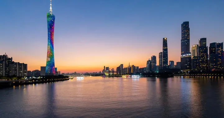 南方升温了，潮州最高气温26℃，但早晚相对较冷，晚上注意盖被子