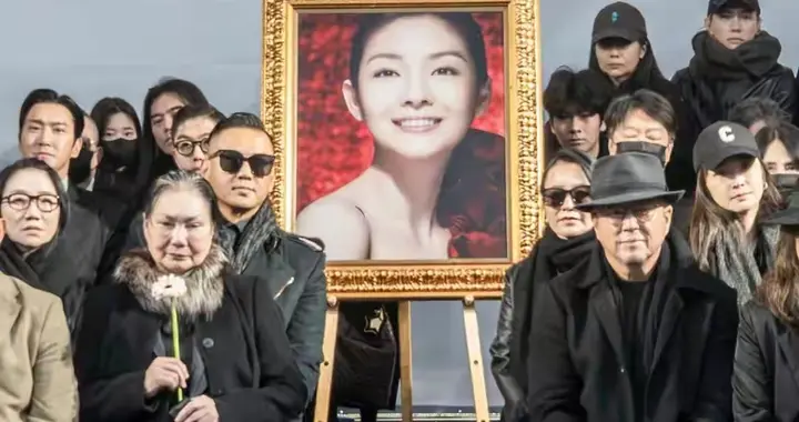 黄春梅抓住马筱梅话柄，否认不让孩子参加周年祭，又开始甩锅了