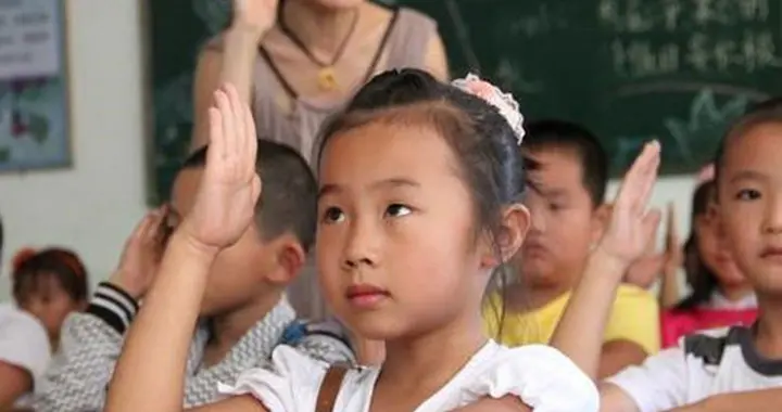 2026年中小学禁卷令落地：家长慌了，老师累了，教育终于要变天