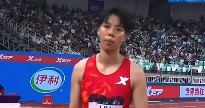 中国选手刘景阳准备起跑，全力冲刺！