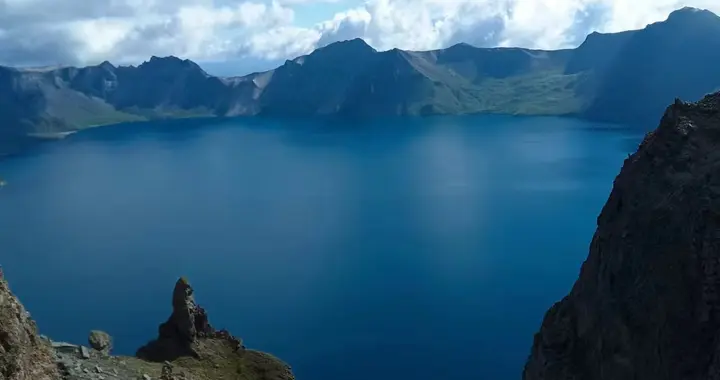 谁能在AI时代生存下来