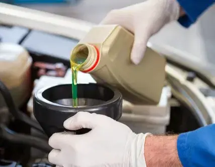 每次去4S店保养都让我换刹车油，是不是坑