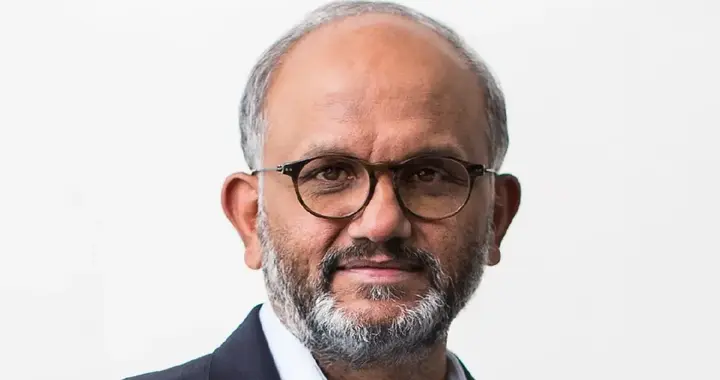 AI 冲击！Adobe CEO 辞职