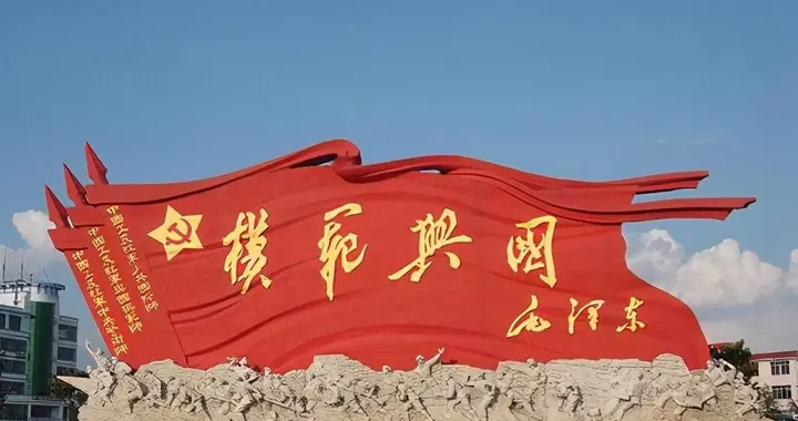 毛主席到兴国见一名14岁少年，称他日必成为栋梁之才