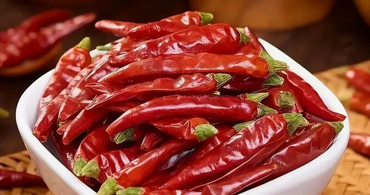 研究发现：爱吃辣椒的人胃癌全因死亡率，或比同龄人低！