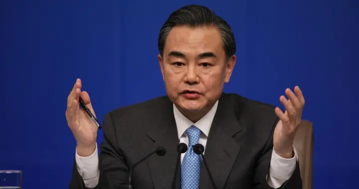 车臣部队随时可能参战？王毅连打20多通电话，明确要保3件大事