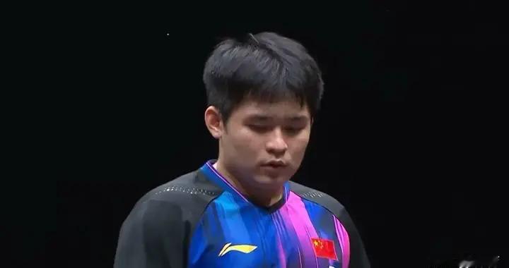 WTT香港总决赛：国乒大战！林诗栋4:0完胜梁靖崑