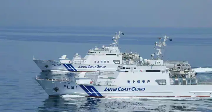 日方拒不认错，强行闯入台海搞事，中国双线反击精准锁死日本野心