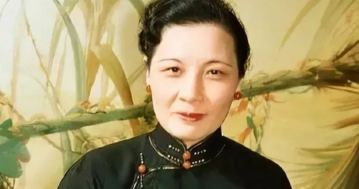 1994年，孔令伟弥留之际，拉着宋美龄手：姨妈，我是不是你亲生的