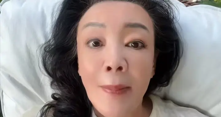 马筱梅刚把汪宝带走，张兰满脸疲惫坐摇椅，不晒小孙子 又提起箖箖