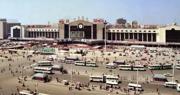 记忆里的共青团战线上的下属小欣