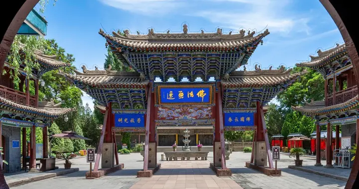 改变行走的方向是从故里春天开始的