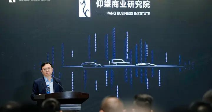 超越车主俱乐部：仰望用“朋友圈”筑起商业生态护城河