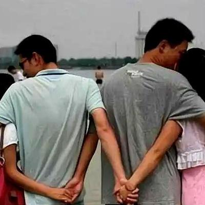 洵哥：24小时辗转7人床榻，成都医院性病