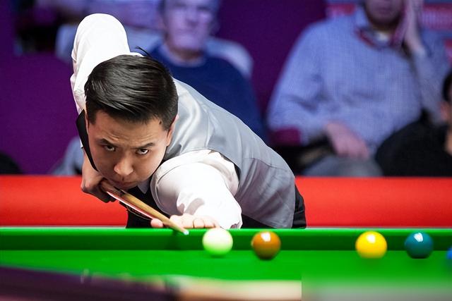 肖国栋4分劣势逆转希金斯！这杆球凭啥让球迷拍案叫绝？