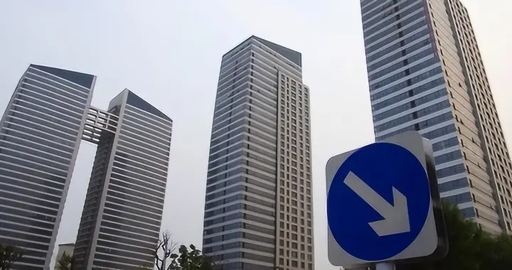 日本用30年时间的经验告诉我们：房价暴跌，没有赢家，只有输家