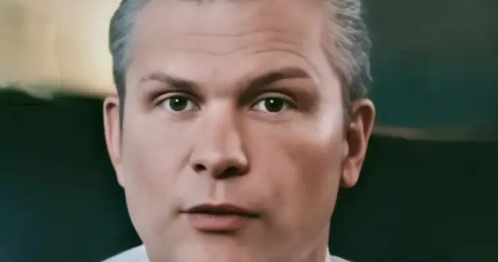 美允许士兵基地带自己的枪：471人刚自杀，防长就给枕头底下塞枪