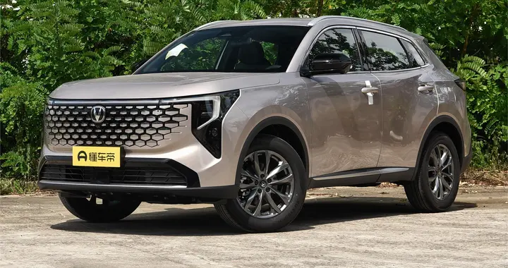 8.49万的长安CS55 PLUS，看看这价格能买到哪些配置？