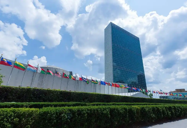 美论坛：如果联合国总部要迁出美国纽约的话，中国会成为首选吗？