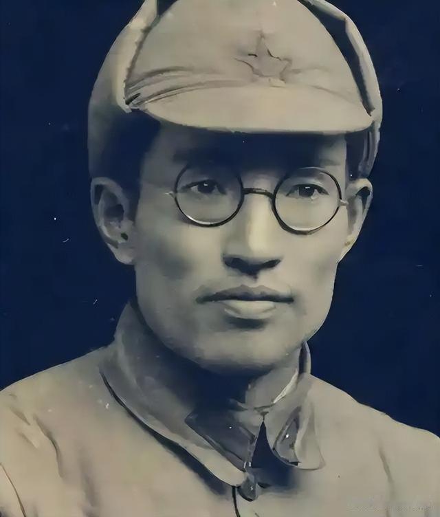 朱瑞在山东是罗荣桓顶头上司，为何到东北上下倒转？答案在这里